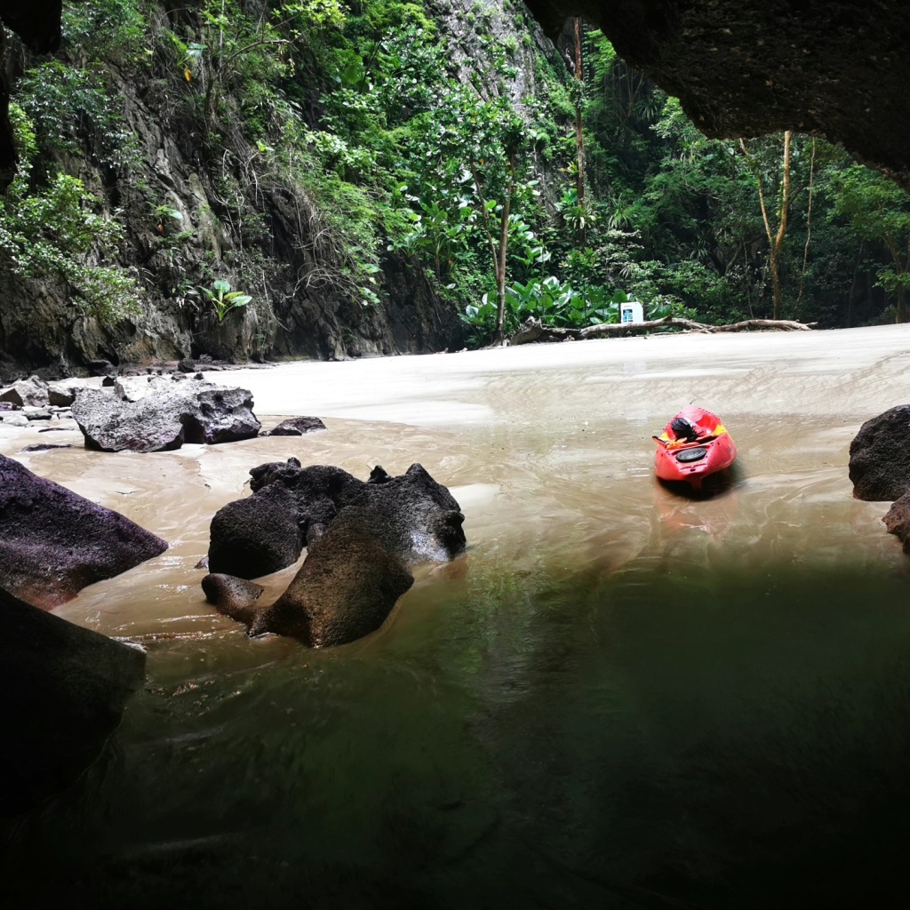 Sortie kayak vers la Grotte Émeraude, Morakot Cave
